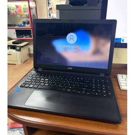 Ноутбук Acer ES1-571